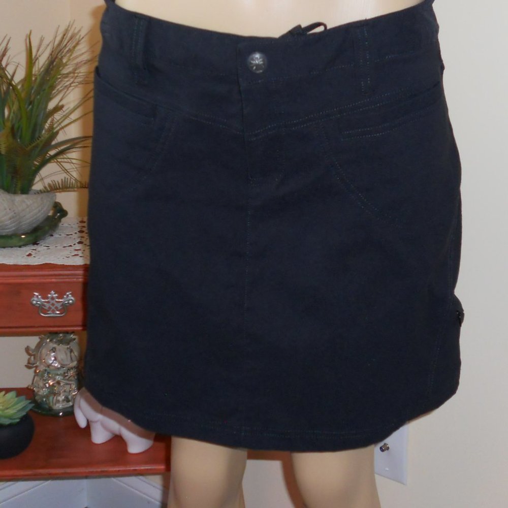 Athleta 8 Black Skort Shorts/Skirt 5 Pockets
